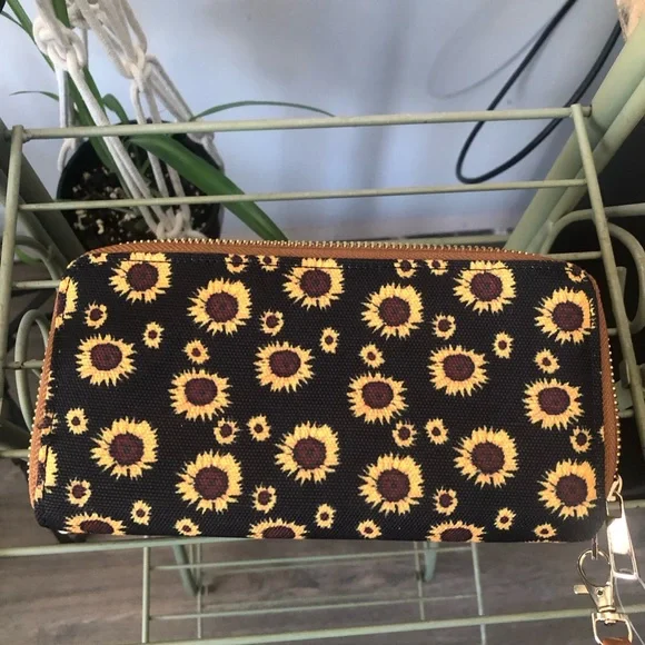 Sunflower Wallet - Picture 8 of 8